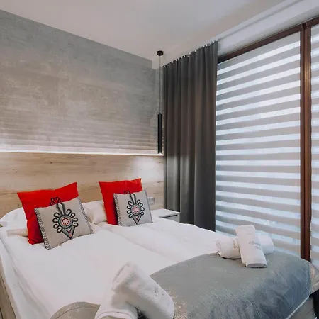 Gorski Przystanek Satola 2